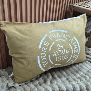 Almohadon 70×50 Mostaza Estampado