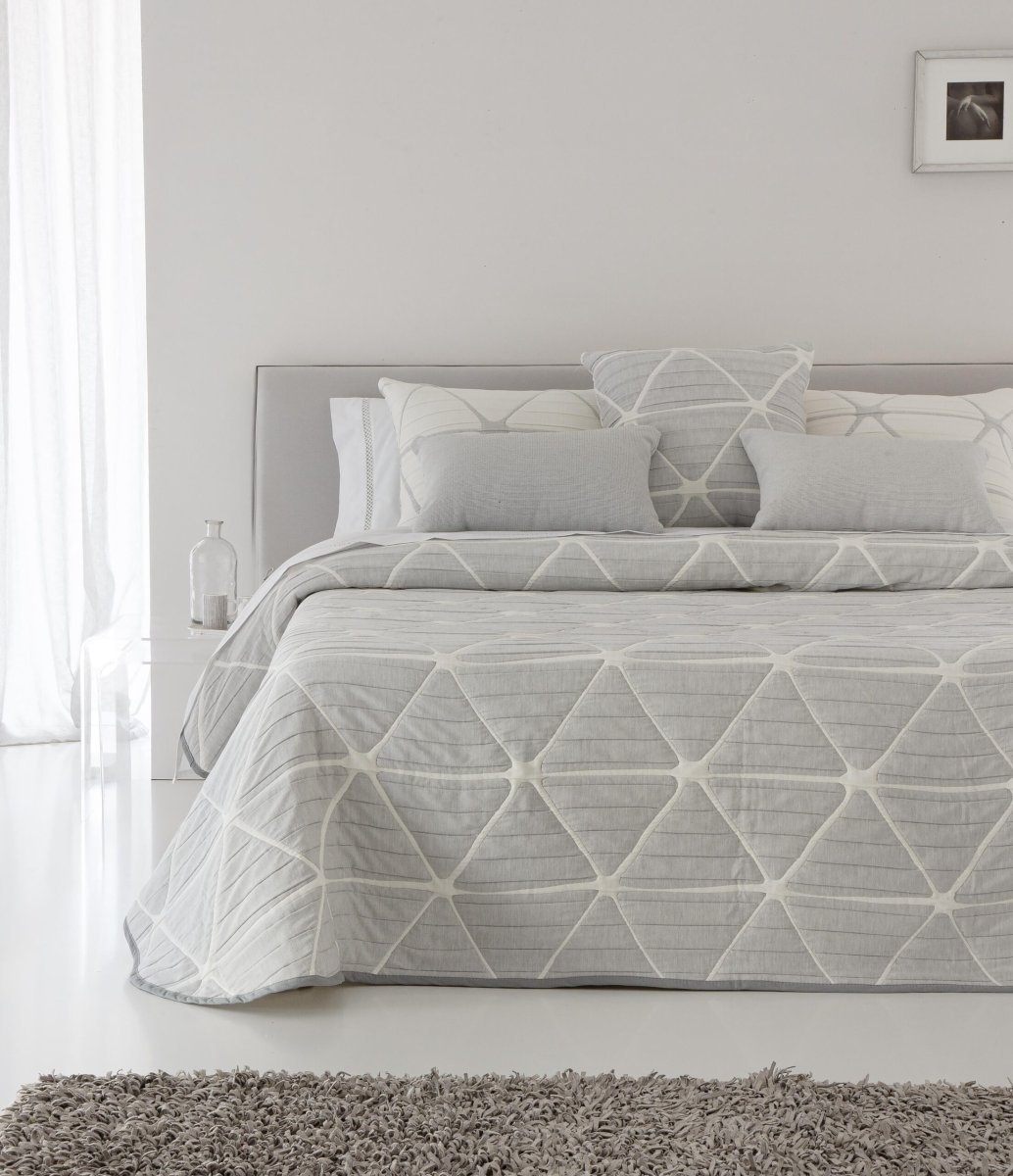 Colcha Piqué Reversible Geox Gris JVR - Imagen 3