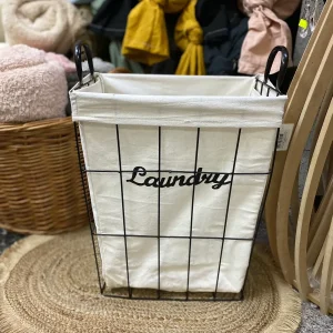 Guardarropas cuadrado de tela y hierro «Laundry»