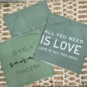 Funda 40×40 verde estampada